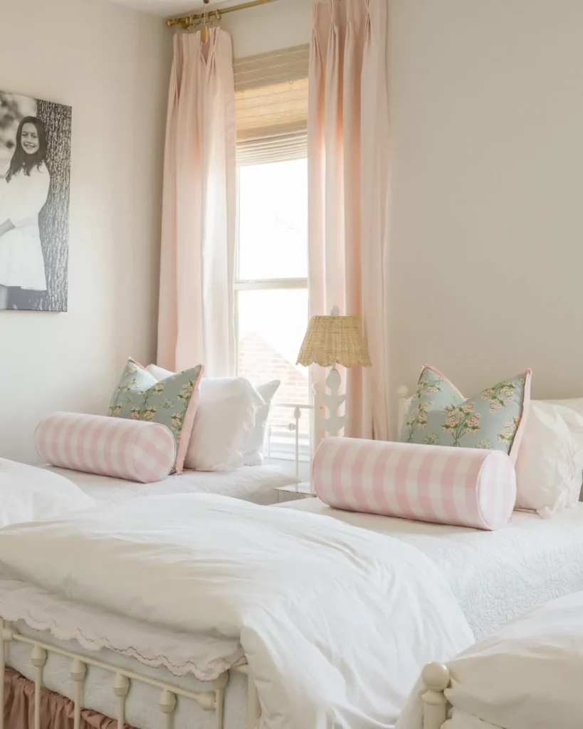 Preteen Girls Bedroom